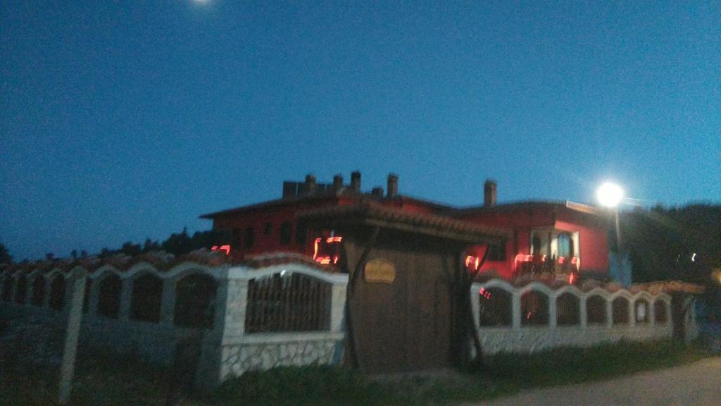 Guest House H Dzhogolanov Koprivshtitsa Luaran gambar