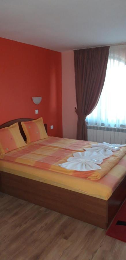 Guest House H Dzhogolanov Koprivshtitsa Luaran gambar